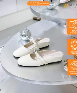 Sục nữ BEE SHOES mũi vuông quai ngang đính nơ cao 4cm sẵn màu kem