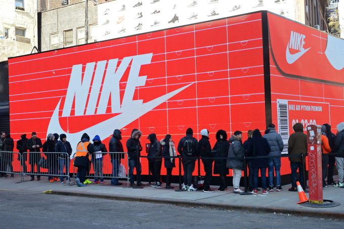 Phân Biệt Giày Nike Chính Hãng Với Giày Nike Fake