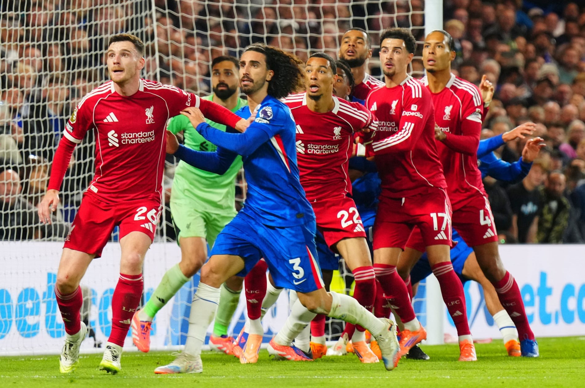 Góc chiến thuật: Mốt mới mà cũ ở Ngoại hạng Anh